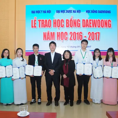 Lễ trao học bổng Daewoong cho 30 77Win Casino link đăng nhập xuất sắc của 77WIN ⭐️Trang Đăng Nhập Và Tải 77Win COM Mới và Trường 77Win slot thế giới casino Y Hà Nội